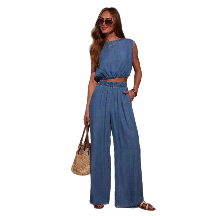 Casual denim set for women with cropped top and wide pants Chic & Stil