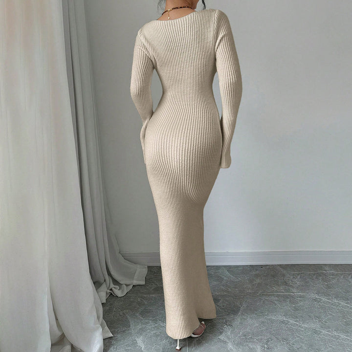 Maxi dress for women with elegant ribbed knit and trendy floral appliqués Lune London