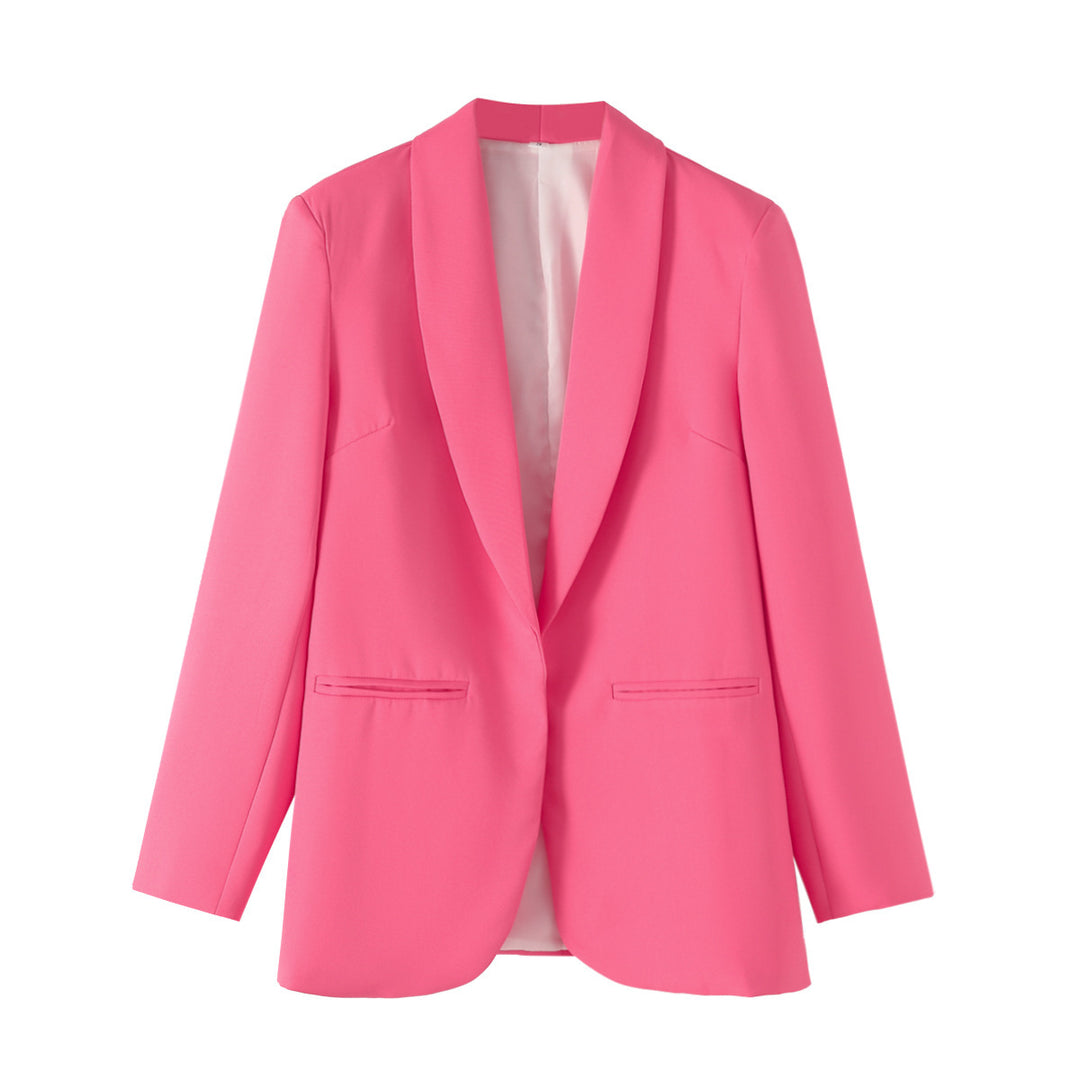 Elegant blazer jacket for women with a modern cut and structured pockets Lune London