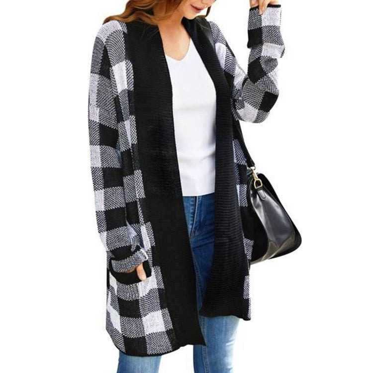 Ladies fashion long sleeve cardigan in casual checkered pattern Lune London