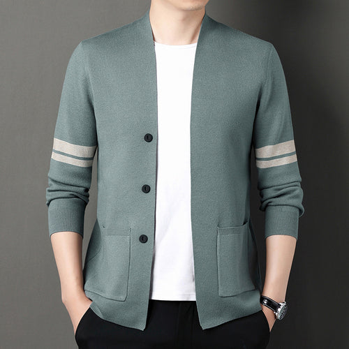 Fashionable knitted men's jacket with elegant buttons and practical pockets Amarae