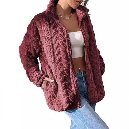 Comfortable fleece jacket for women with oversized fit and high neck Lune London