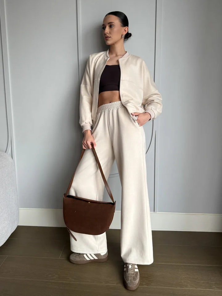 Oversized sport jacket for women with elastic sleeves and wide pants Lune London