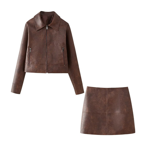 Synthetic leather jacket for women with an elegant cropped design and practical zip pockets Amarae
