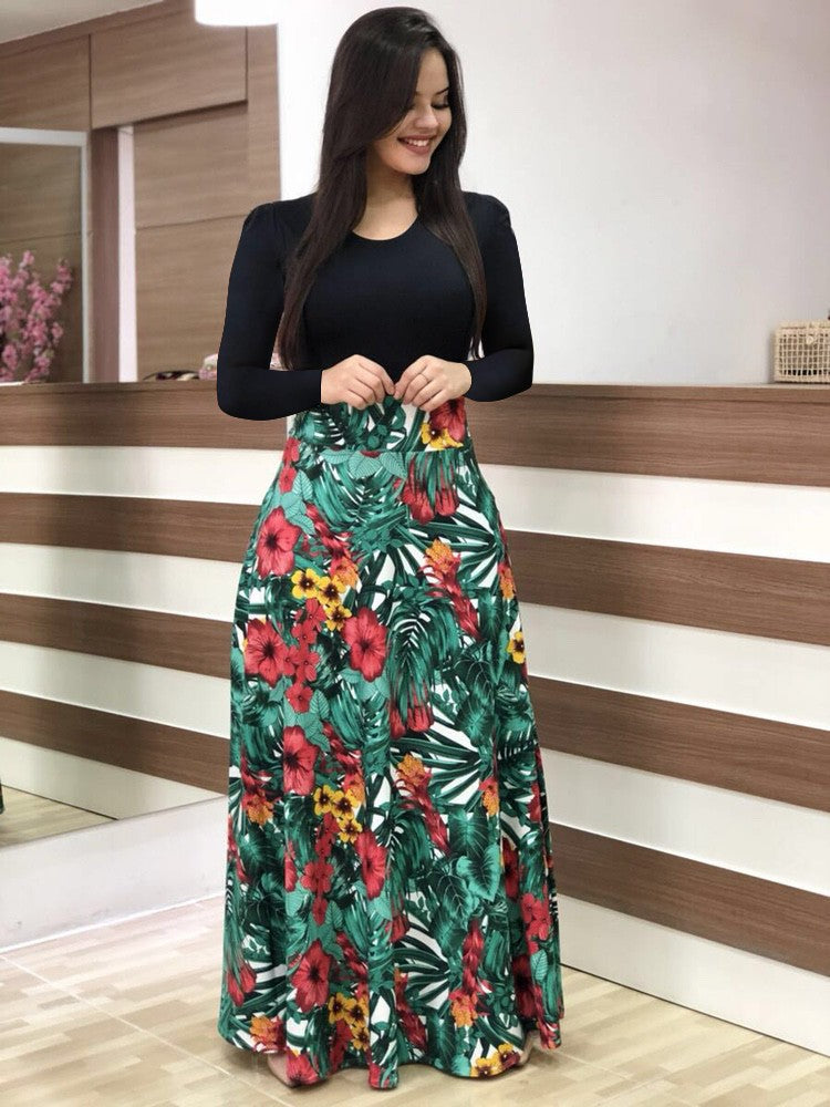 Women's Elegant Maxi Dress with Graphic Print and Flexible Waist Lune London