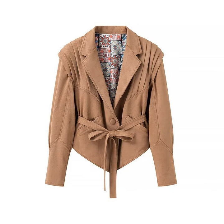 Veste en daim pour femmes avec ceinture et détails élégants aux épaules Chic & Stil