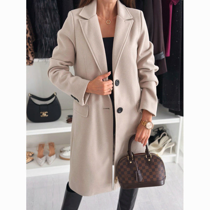 Ladies Elegant Wool Coat with Stylish Lapels and Practical Pockets Amarae