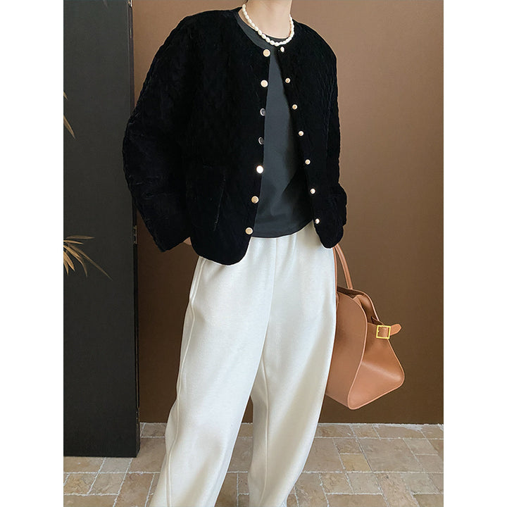 Women's quilted transitional jacket with contrasting buttons Chic & Stil