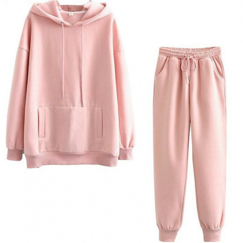 Casual loungewear set for women with a comfy hoodie and comfy joggers Lune London