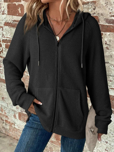 Casual hoodie for women with structured embossed pattern and practical pockets Amarae