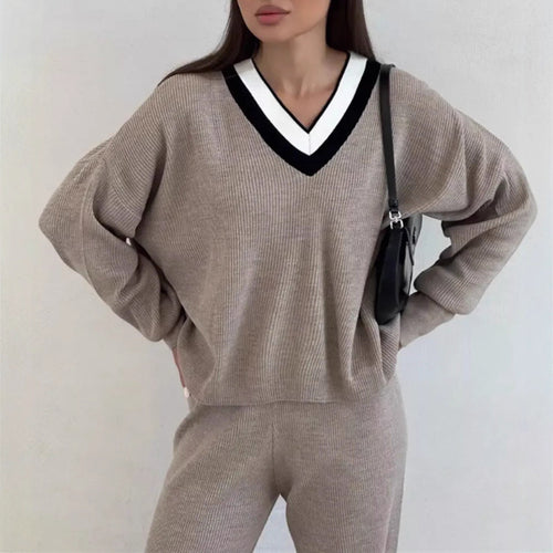 Ladies comfortable V-neck sweater with striped collar Amarae