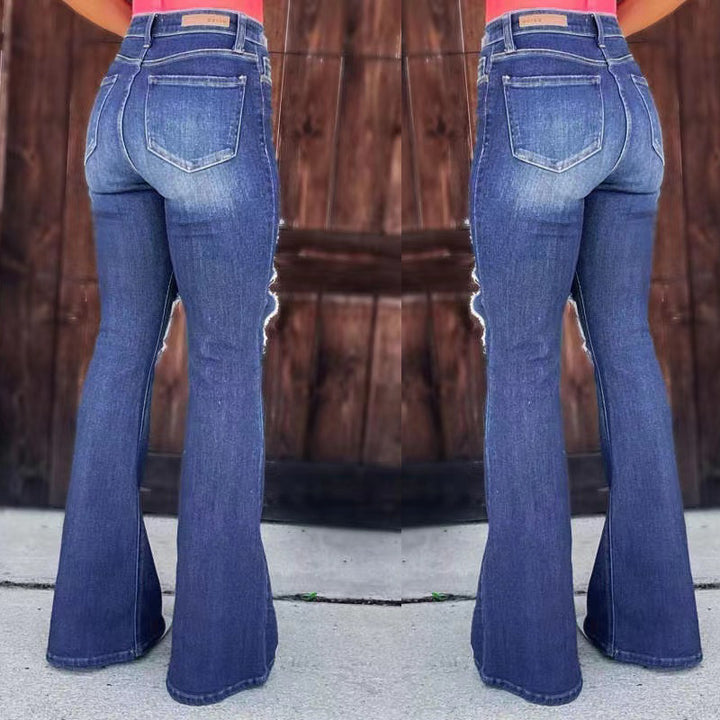 Flared jeans for women with a distressed look, featuring high pockets and frayed hem Chic & Stil