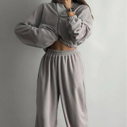 Casual fleece set for women with a high collar and tailored fit Amarae