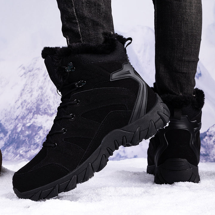 Women's Insulated Outdoor Boots with Faux Fur Lining, Durable Tread Sole and Suede Look Amarae