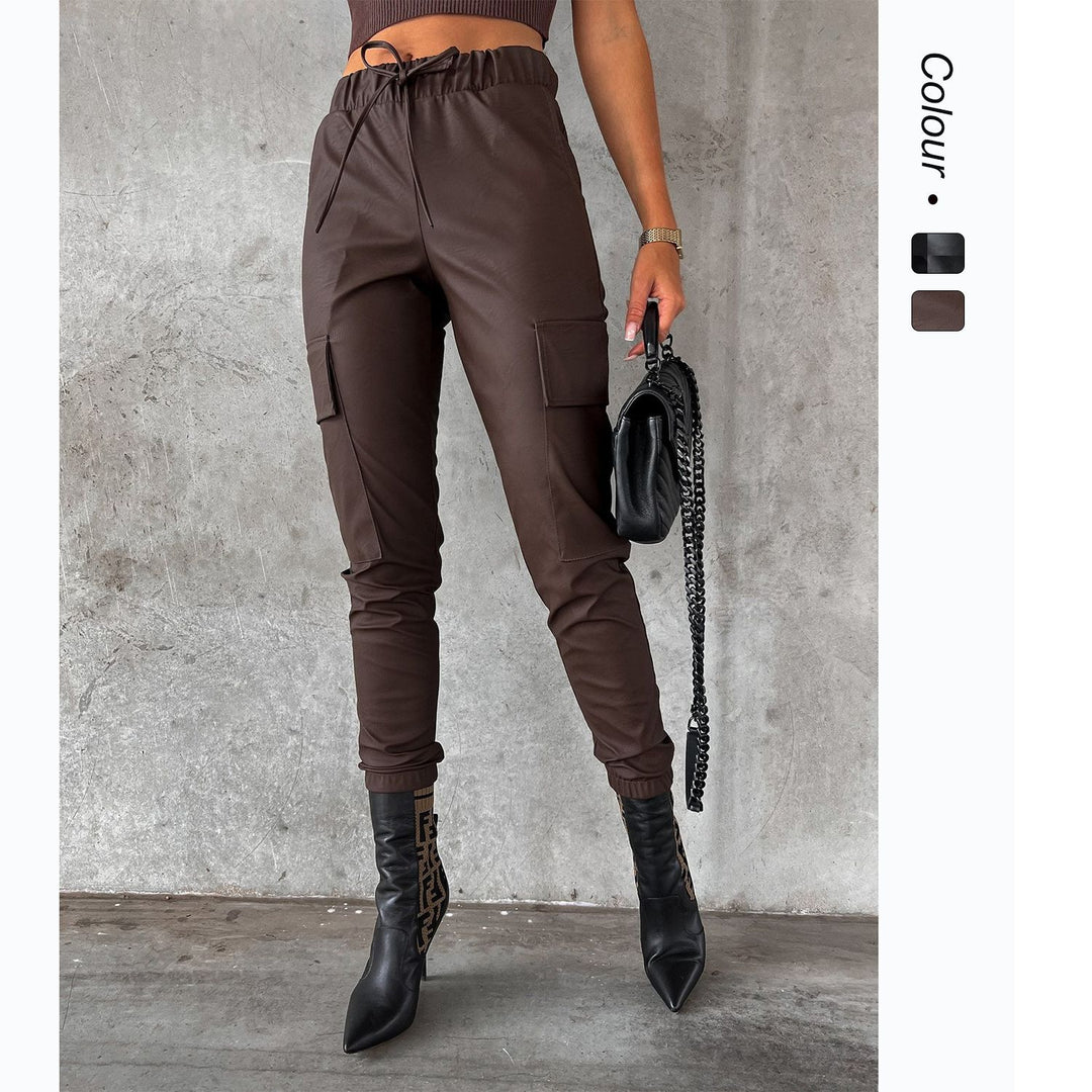 Women's cargo pants with flexible waistband and side pockets Lune London