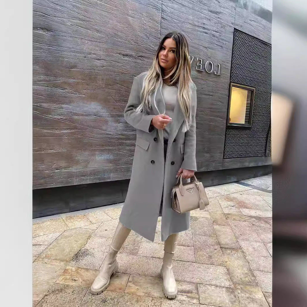 Ladies elegant and timeless wool coat with double breasted Amarae