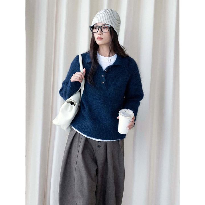 Women's Knitted Ribbed Beanie with Soft Lining and Elastic Band