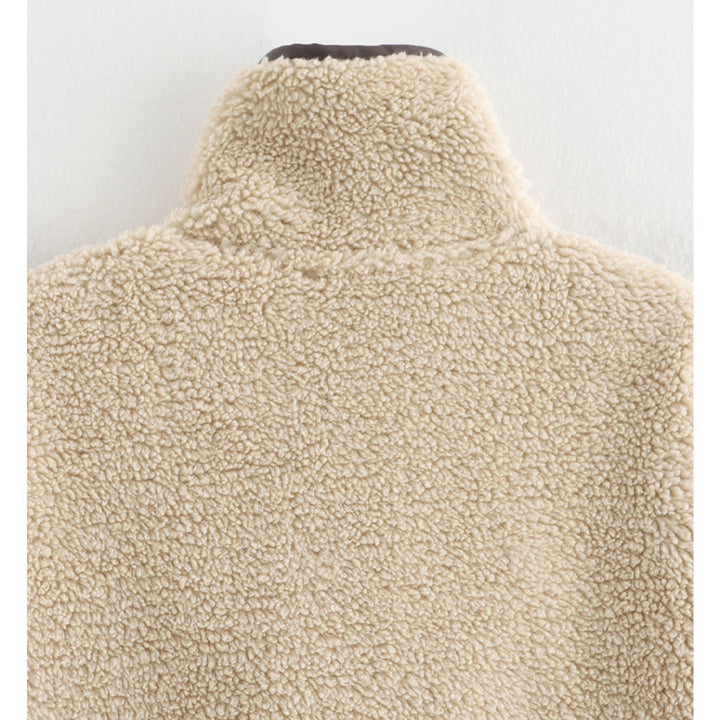 Soft fleece jacket for women with high collar and button closure Lune London