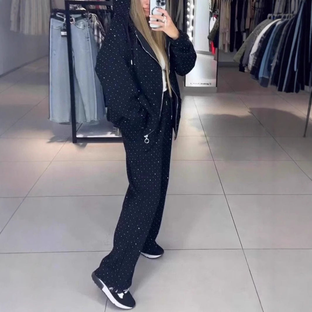 Ensemble de sweat à capuche décontracté et de pantalons de jogging pour femmes en matériau de haute qualité avec une coupe pratique Chic & Stil
