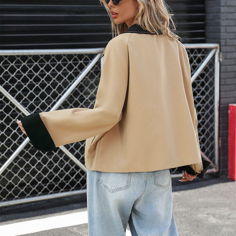 Women Oversized Jacket with Contrasting Collar and Button Closure Lune London