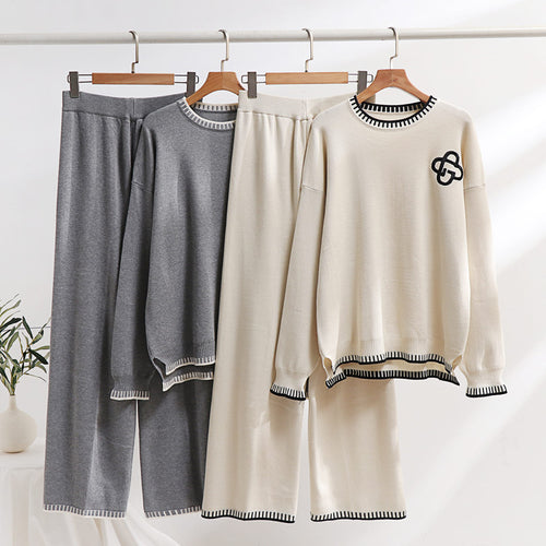 Casual knitted loungewear set for women with decorative contrasting details Amarae