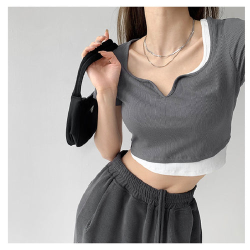 Women's casual cropped top with fashionable V-neck and texture