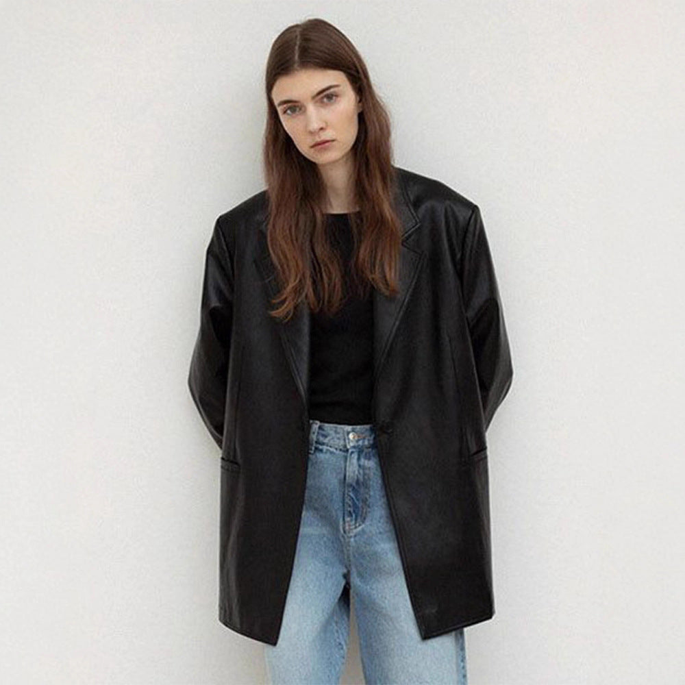 Women Elegant and versatile leather jacket with oversized style Lune London