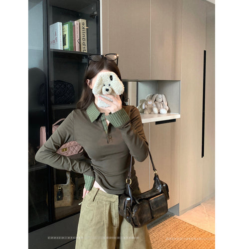 Women's long-sleeve polo shirt with stylish collar and button details Chic & Stil