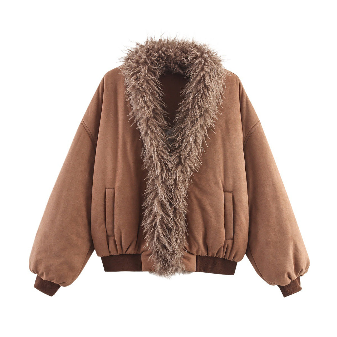 Trendy women's jacket with a luxurious faux fur collar and comfortable shoulder pads Lune London