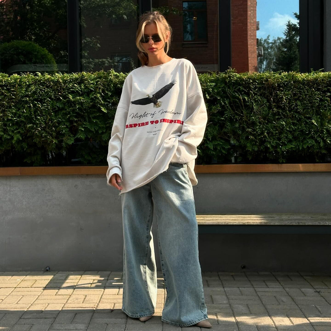 Oversized sweatshirt for women with creative graphic cut and casual Lune London