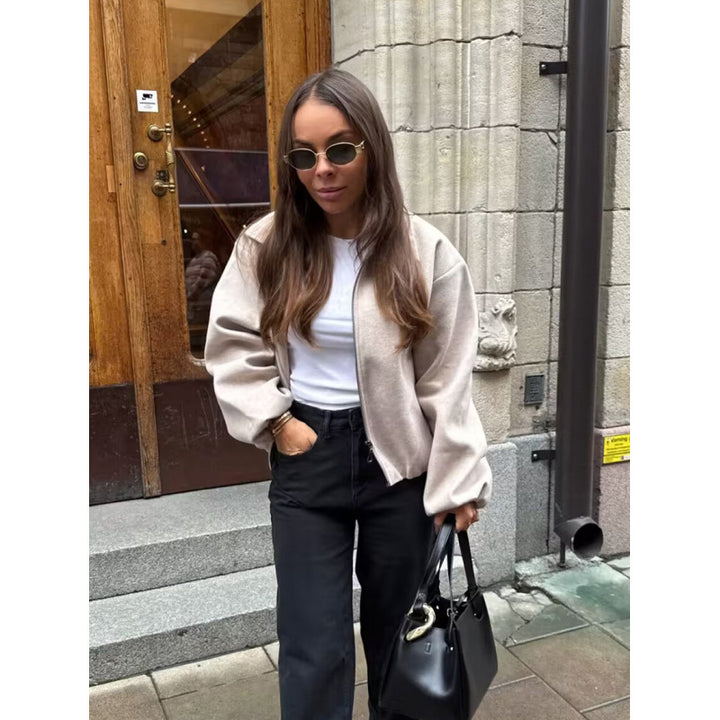 Veste de quilt cropped pour femmes avec des poignets élastiques et des poches pratiques Lune London