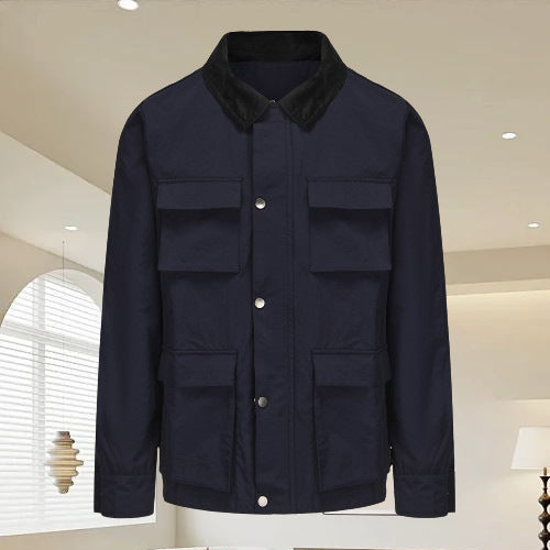 Elegant utility jacket for men with several practical pockets and faux fur collar Lune London