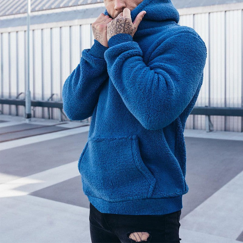 Men's hooded sweatshirt in soft teddy material with a practical kangaroo pocket Lune London