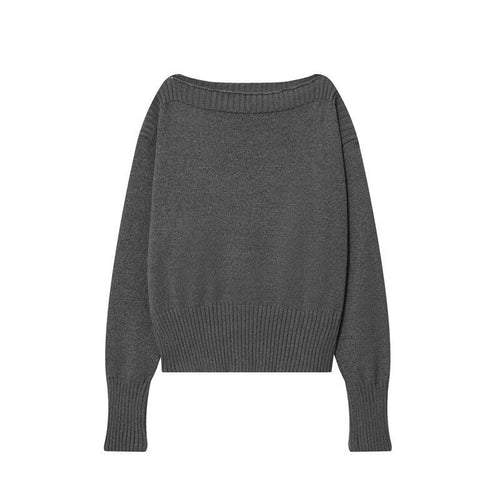 Cozy knitted sweater for women with a loose fit and chic ribbed edges Style and Elegance