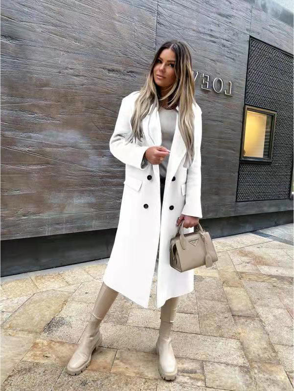 Ladies elegant and timeless wool coat with double breasted Amarae