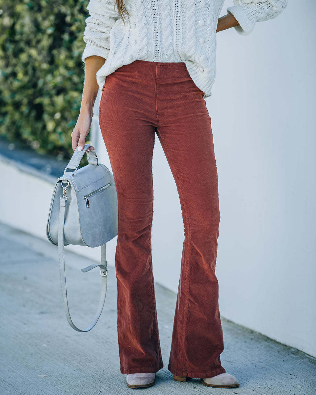 High-waisted flared corduroy pants for women with soft material Lune London