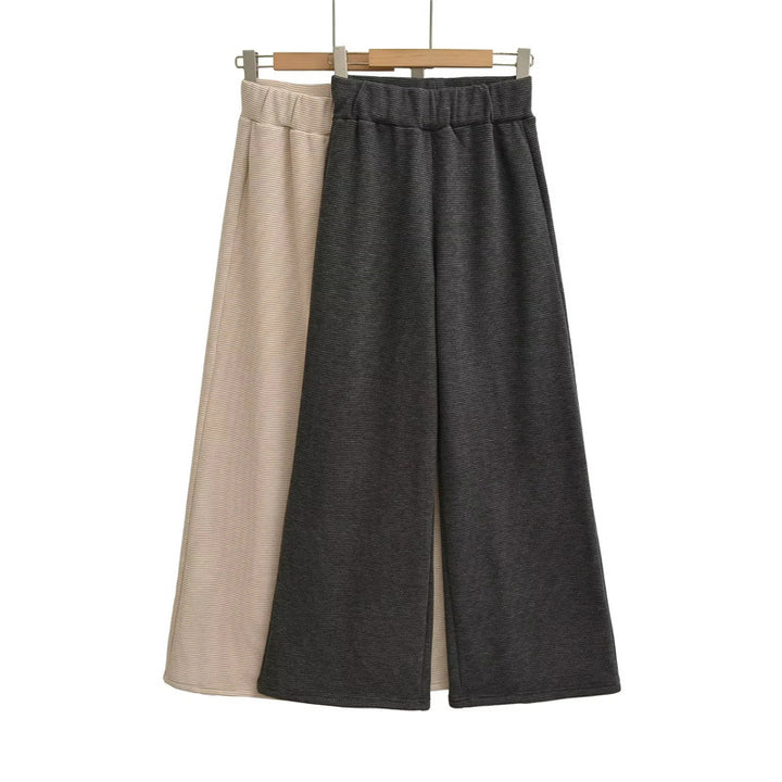Leisure set for women with high collar and wide pants Lune London