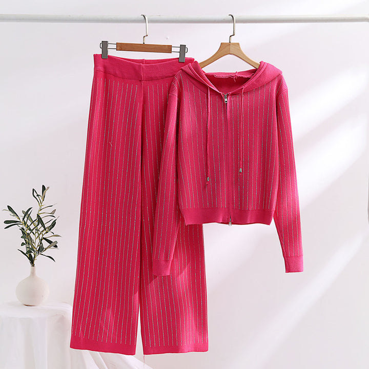 Lune London Women's loungewear set with high collar and zipper