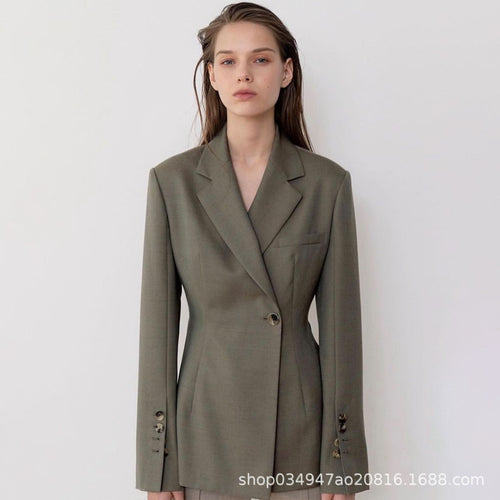 Blazer Élégant et Moderne pour Femme avec Coupe Ajustée Chic & Stil