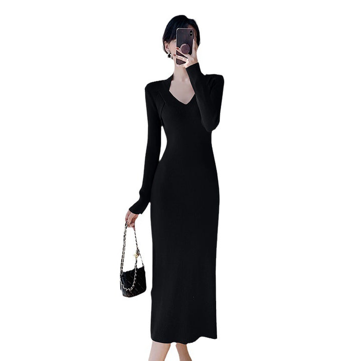 Robe en tricot pour femmes avec décolleté en V et fentes sur les côtés Chic & Stil
