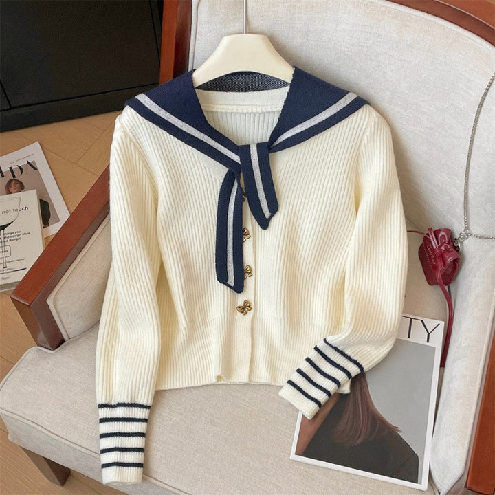Cardigan féminin avec col nautique et boutons décoratifs Chic & Stil