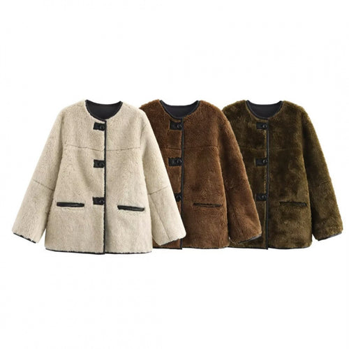 Teddy jacket for women with contrasting pockets and Amarae button details