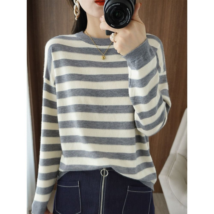 Pull en tricot décontracté pour femmes avec larges rayures Chic & Stil