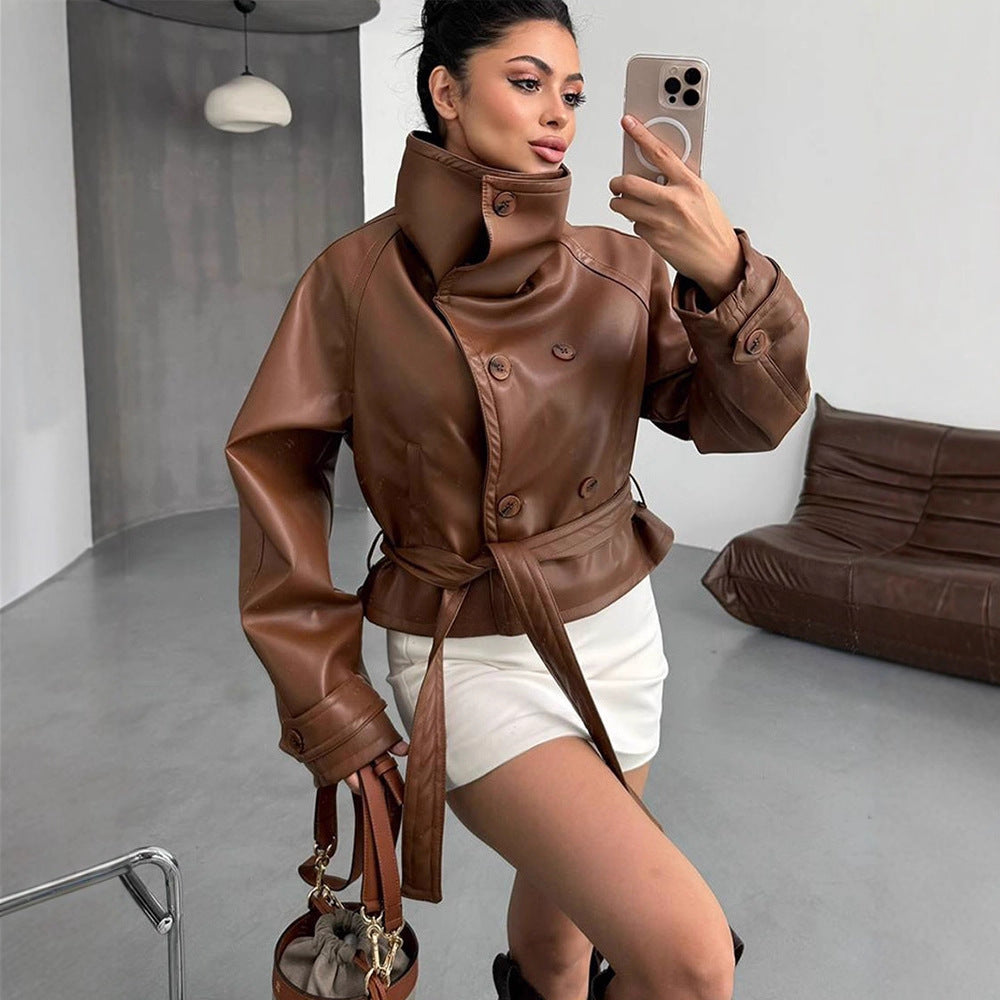 Women Tailored Short Blouson Jacket made of Imitation Leather with High Stand-up Collar and Ties Belt Amarae