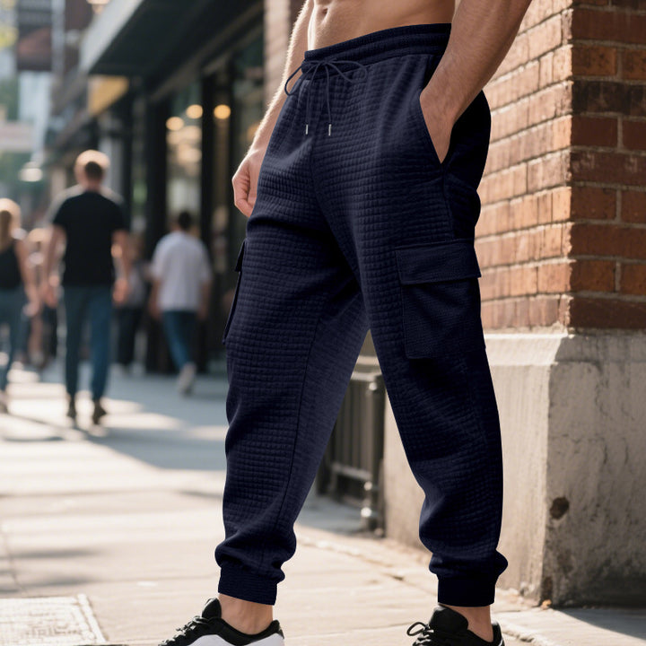 Men's cargo joggers with breathable side pockets and elastic waistband Chic and style