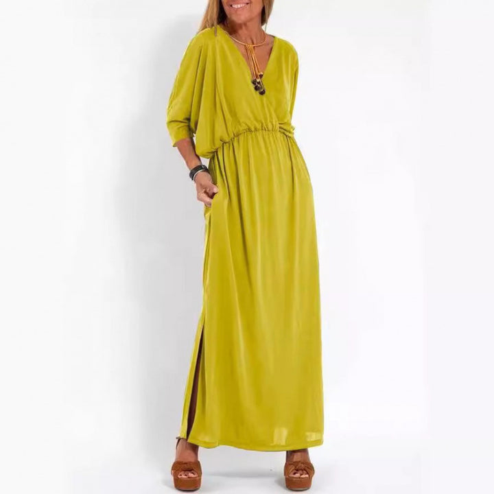 Casual maxi dress for women with V-neck and side slits Lune London
