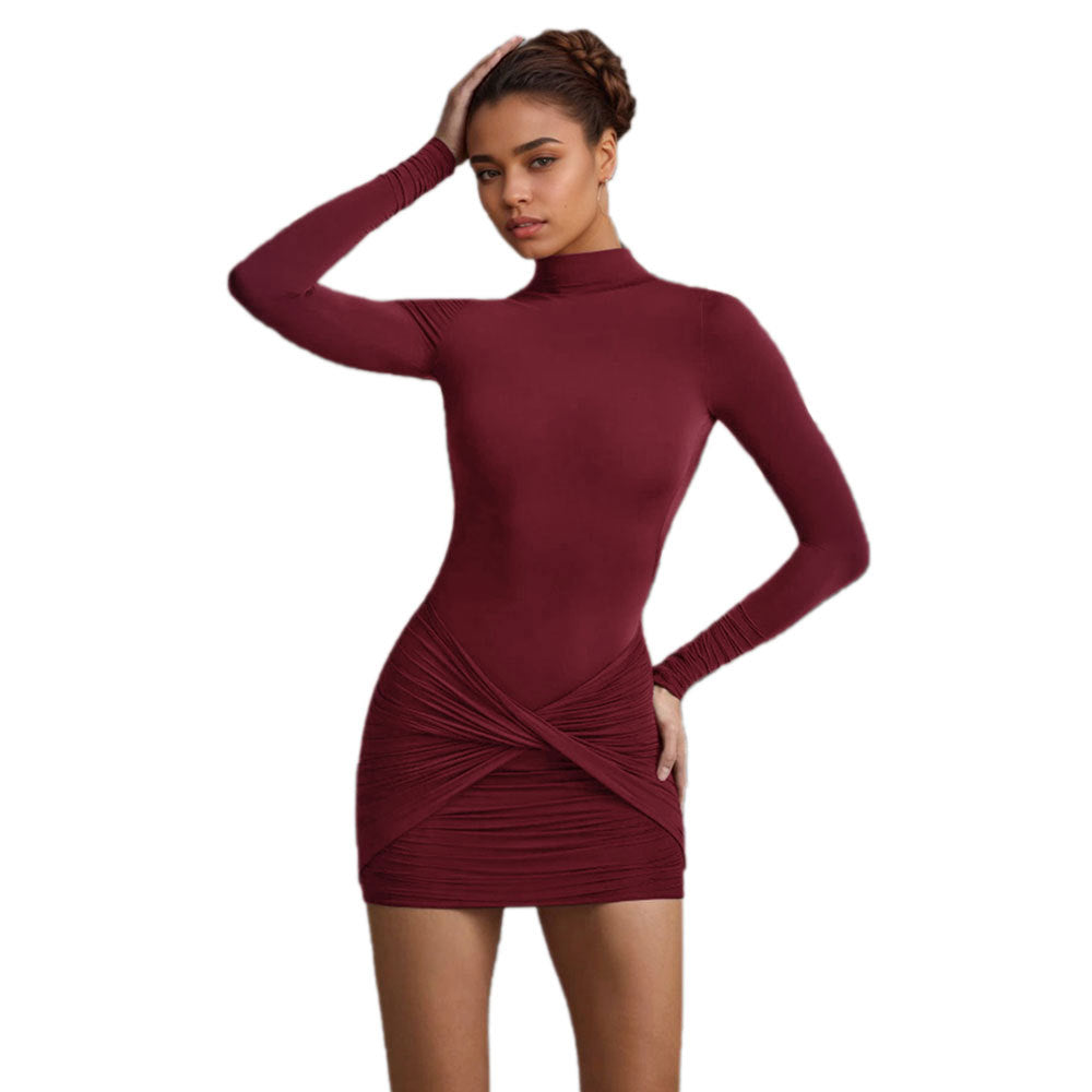 Robe mini ajustée pour femmes avec col montant et froncés Chic & Stil