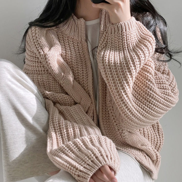 Cardigan femme en maille épaisse avec des manches volumineuses et un devant ouvert Chic & Stil