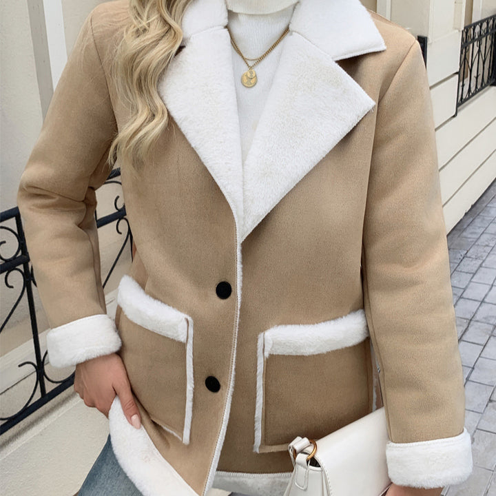 Fashionable and comfortable women's jacket with teddy lining Lune London