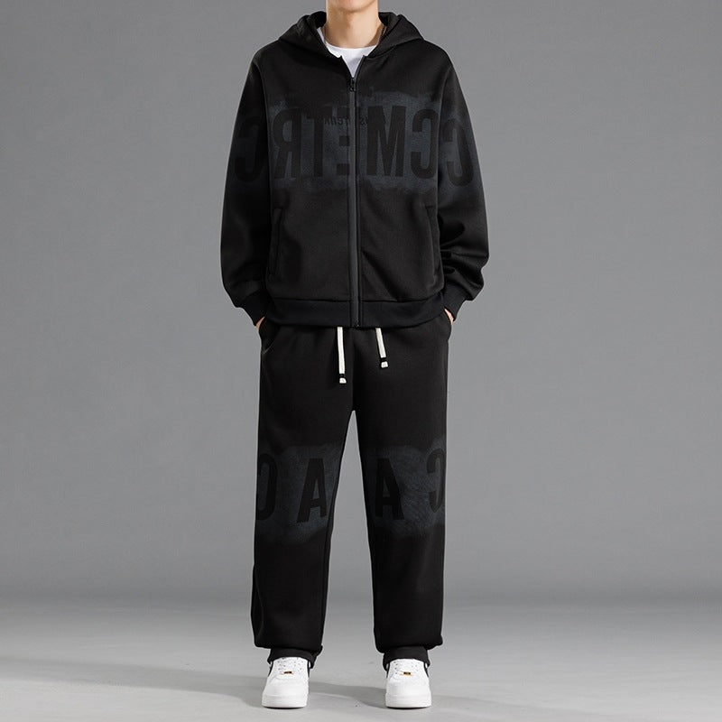 Men's sports suit with an innovative design and practical pockets Amarae